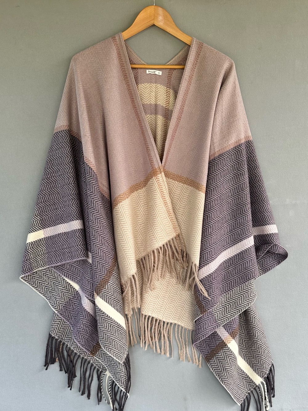 ๐5 for $45๐ Breezy Lane poncho cover up one size s,M,L - Picture 2 of 6